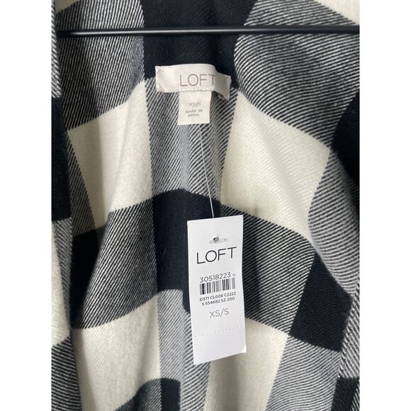 NWT Loft Buffalo Plaid Poncho Sweater XS Small Black White Western Fringe Flowy - Picture 7 of 9